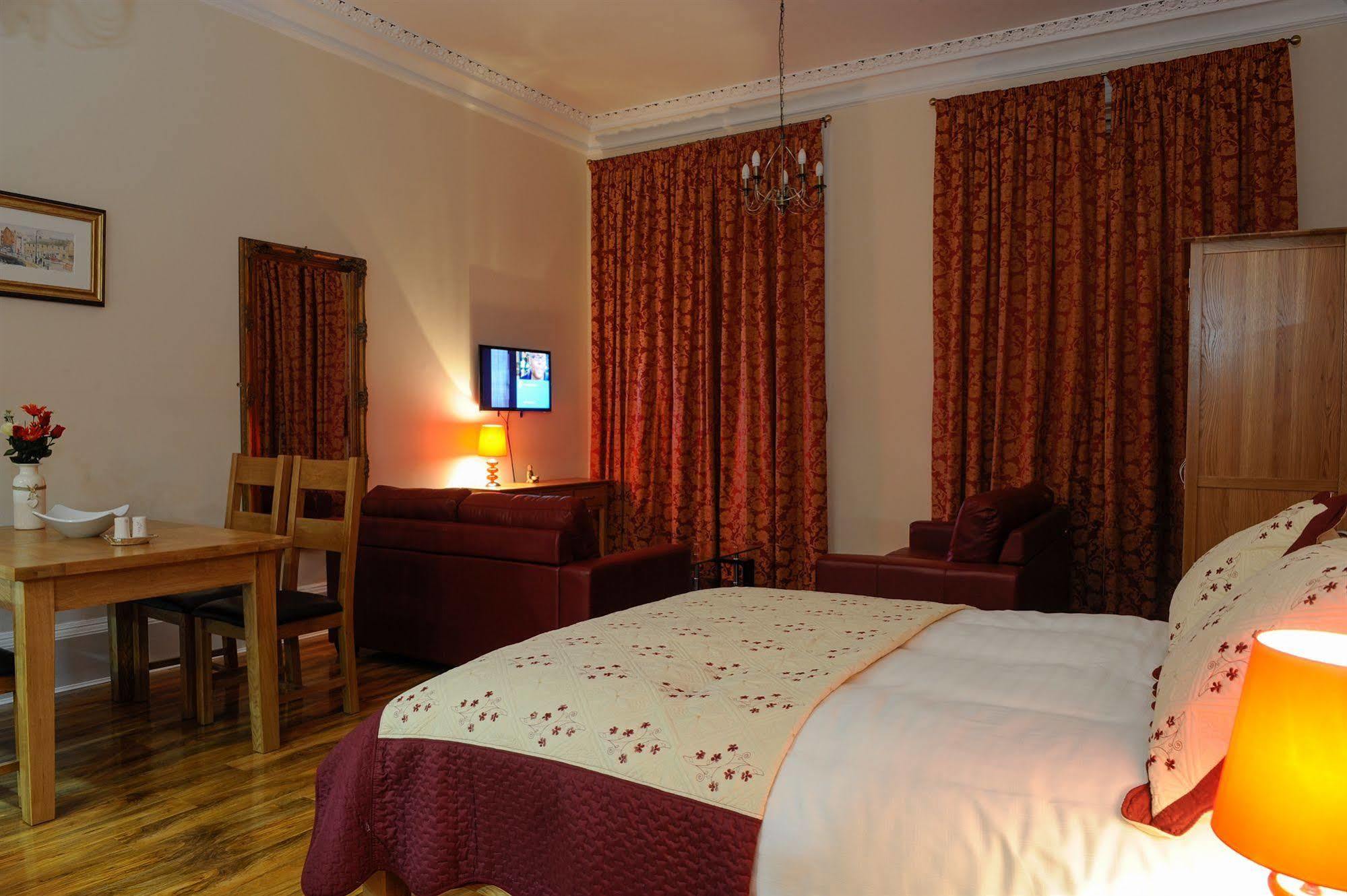 Edinburgh City Suites Exterior foto