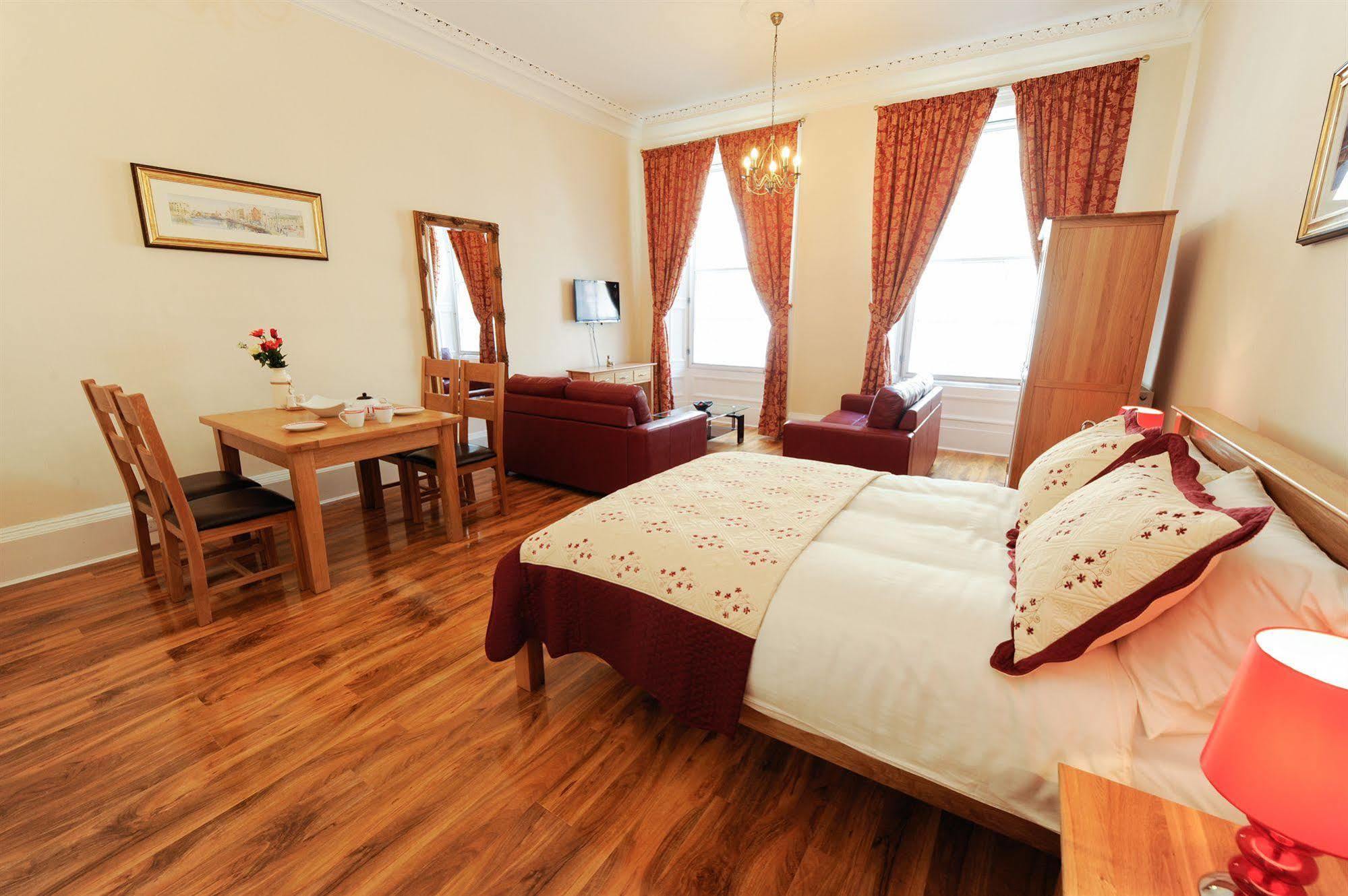 Edinburgh City Suites Exterior foto